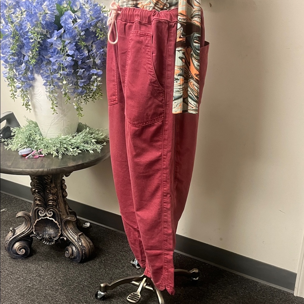 Anthropology Pilcro Red  Pants - Picture 5 of 7